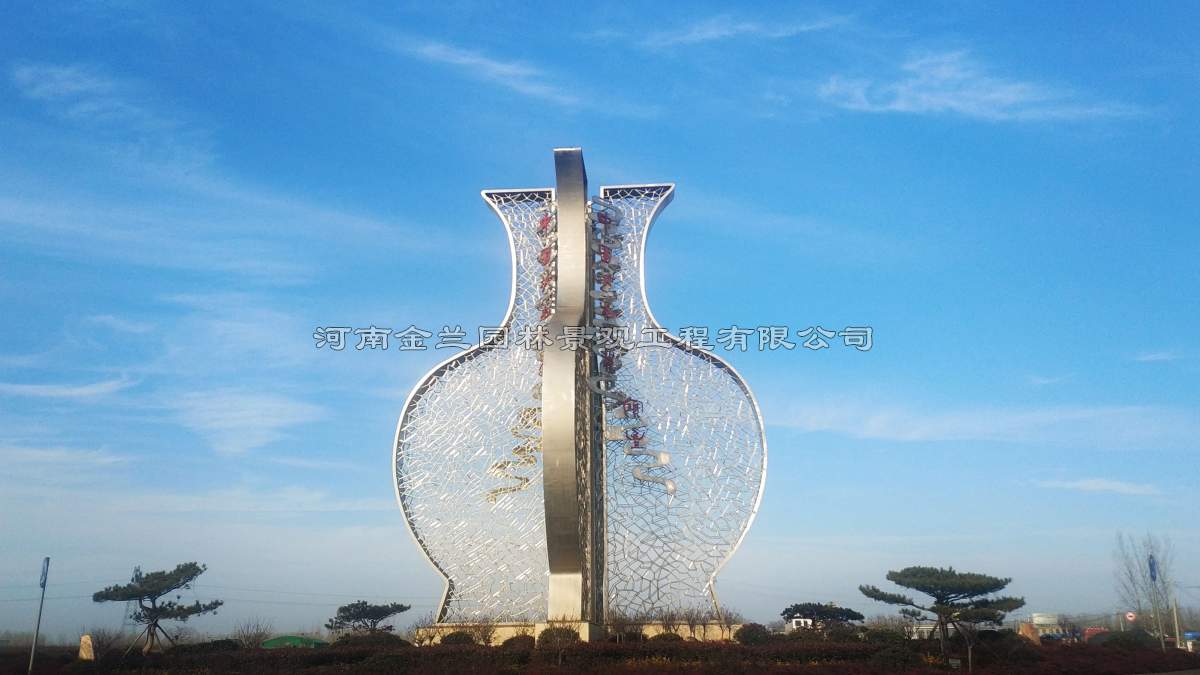 郑州不锈钢雕塑：不锈钢雕塑为什么如此普及？